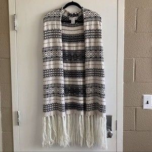 L.O.G.G Women's Cardigan Sz Medium Boho Aztec Open Sleeveless Fringe Neutral